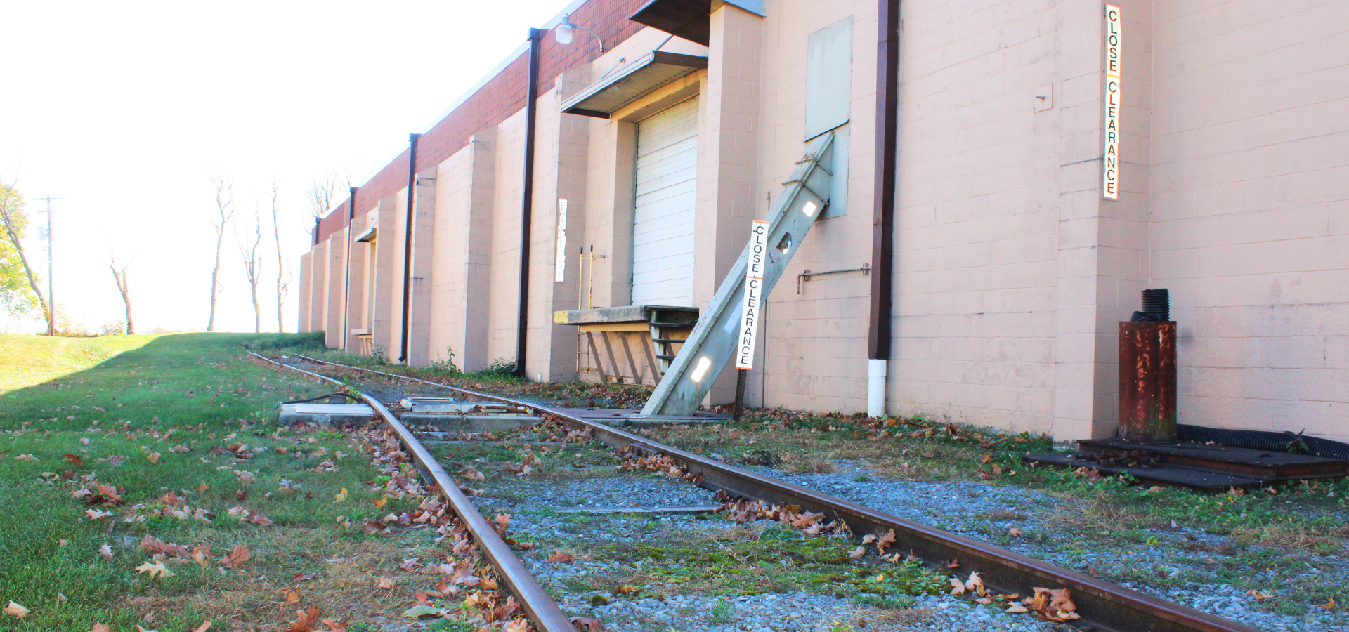 Railway, rail car loading dock and track